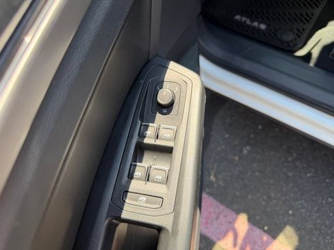 Used 2019 Volkswagen Atlas SE AWD/4WD image 13