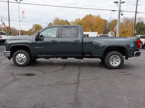 New 2026 Chevrolet Silverado 3500 LT image 18