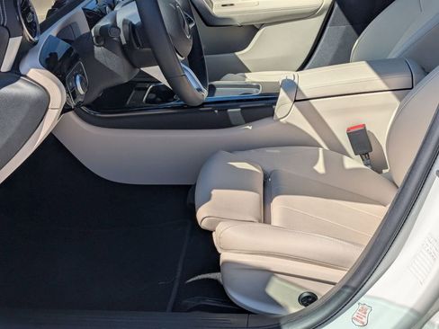 Used 2025 Mercedes-Benz CLA 250 image 23