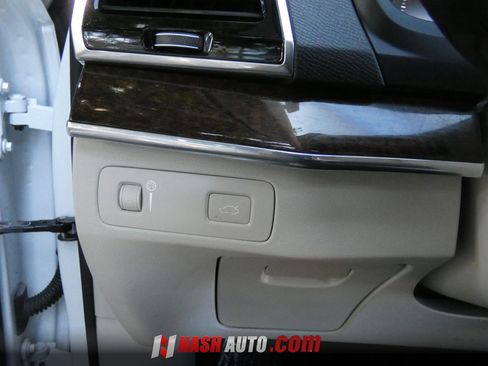 Used 2016 Volvo XC90 T6 Momentum w/ Momentum Plus Package AWD/4WD image 70