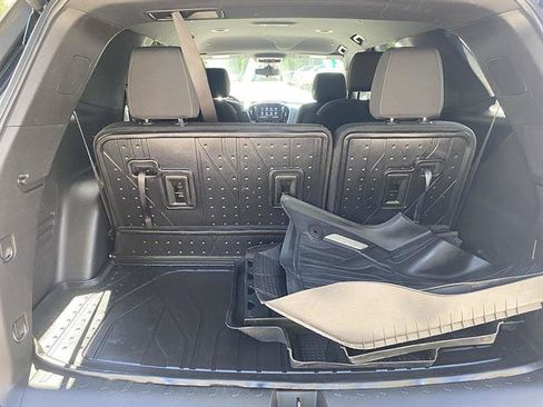 Used 2023 Chevrolet Traverse LT w/ LPO, Floor Liner Package AWD/4WD image 47