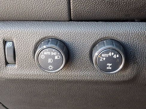 Certified 2022 Chevrolet Colorado LT w/ LT Convenience Package image 24