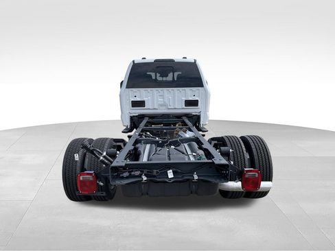New 2026 Ford F550 4x4 Crew Cab image 27