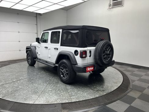 Used 2024 Jeep Wrangler Unlimited Sport AWD/4WD image 2