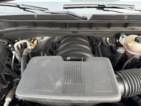 Used 2023 Chevrolet Suburban Premier AWD/4WD image 34