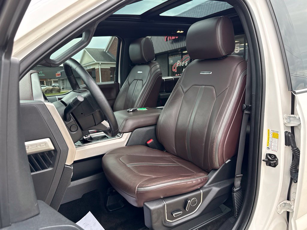 Used 2015 Ford F150 Platinum w/ Equipment Group 701A Luxury AWD/4WD image 3