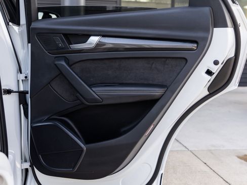 Used 2020 Audi SQ5 Premium Plus image 37