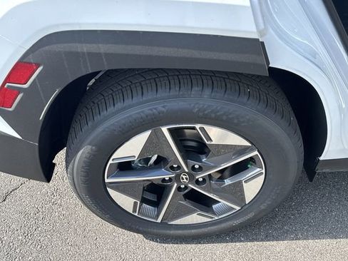 New 2026 Hyundai Tucson SEL FWD image 17
