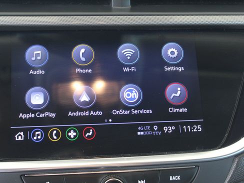 Used 2021 Buick Encore GX Select AWD/4WD image 39