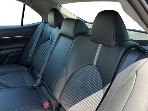Used 2024 Toyota Camry SE FWD image 16
