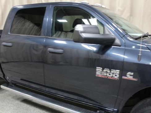 Used 2018 RAM 2500 Tradesman w/ Chrome Appearance Group image 12