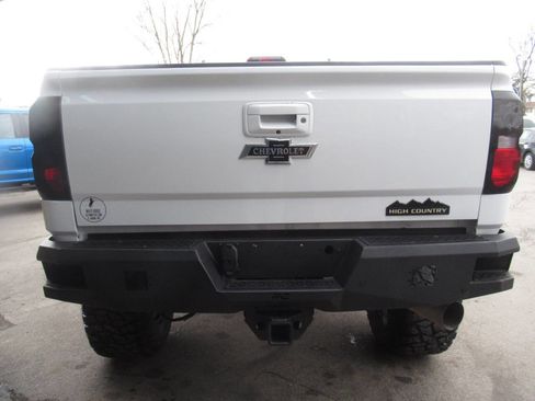 Used 2018 Chevrolet Silverado 3500 High Country w/ Duramax Plus Package image 21