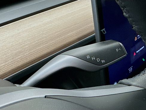 Used 2023 Tesla Model Y Long Range image 24