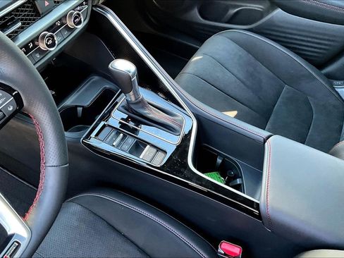 Certified 2025 Acura ADX A-Spec image 19