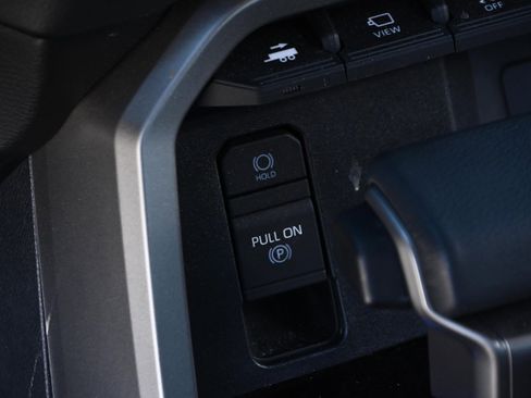 Used 2024 Toyota Tundra Limited image 19