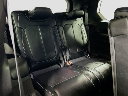 Used 2022 Jeep Grand Cherokee L Overland w/ Advanced Protech Group III image 27