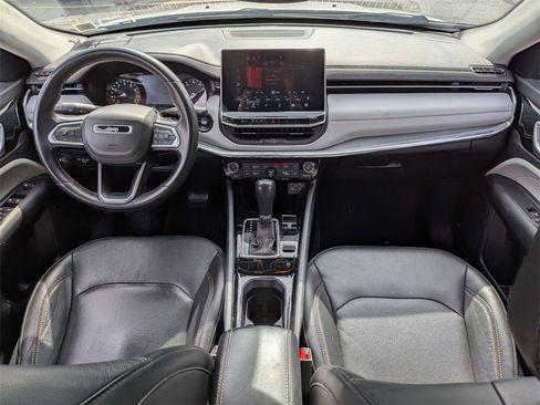 Used 2022 Jeep Compass Limited image 19