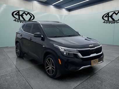 Used 2023 Kia Seltos EX