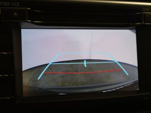 Used 2017 Toyota RAV4 LE image 32