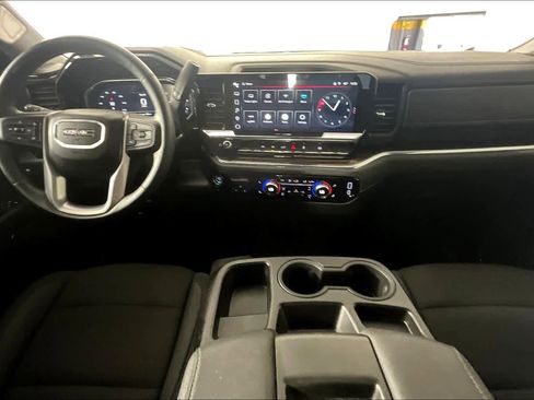Used 2024 GMC Sierra 1500 Elevation image 15