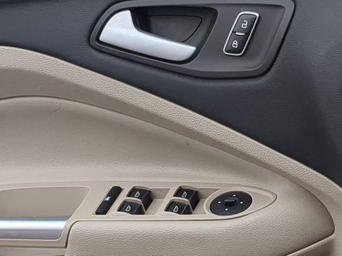 Used 2014 Ford Escape SE w/ Equipment Group 201A image 12