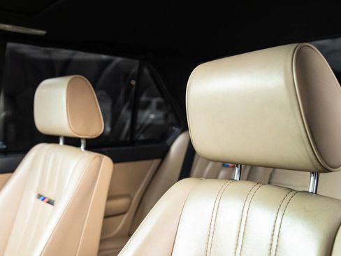 Used 1988 BMW M5 image 53