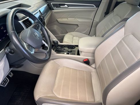Certified 2022 Volkswagen Atlas SEL Premium AWD/4WD image 17
