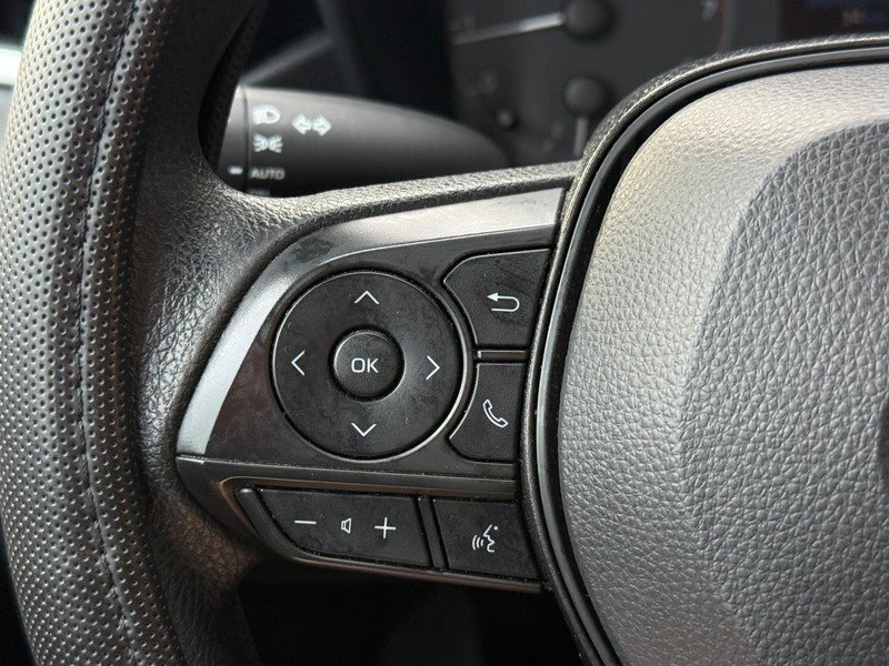 Used 2023 Toyota Corolla LE FWD image 20