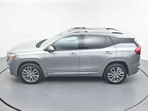 Used 2024 GMC Terrain Denali w/ Denali Premium Package image 26