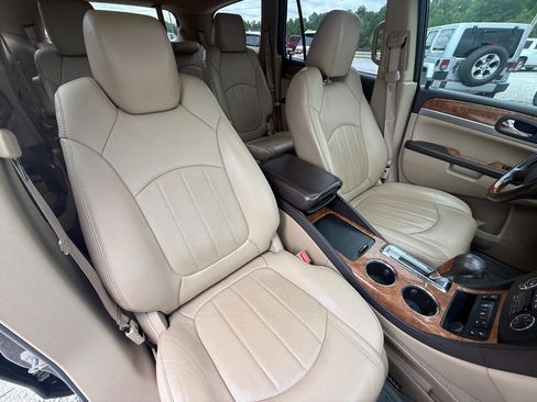 Used 2012 Buick Enclave Leather FWD image 6