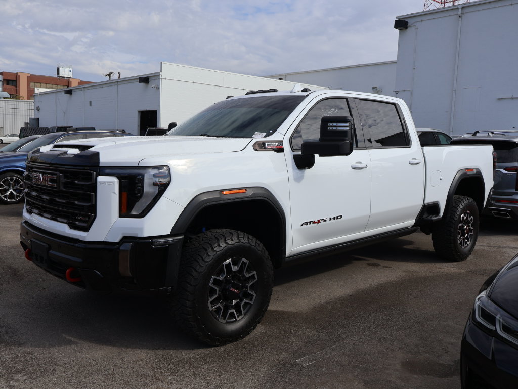 Used 2024 GMC Sierra 2500 AT4X AWD/4WD image 8