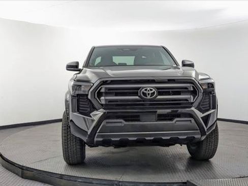 Used 2025 Toyota Tacoma SR RWD image 12
