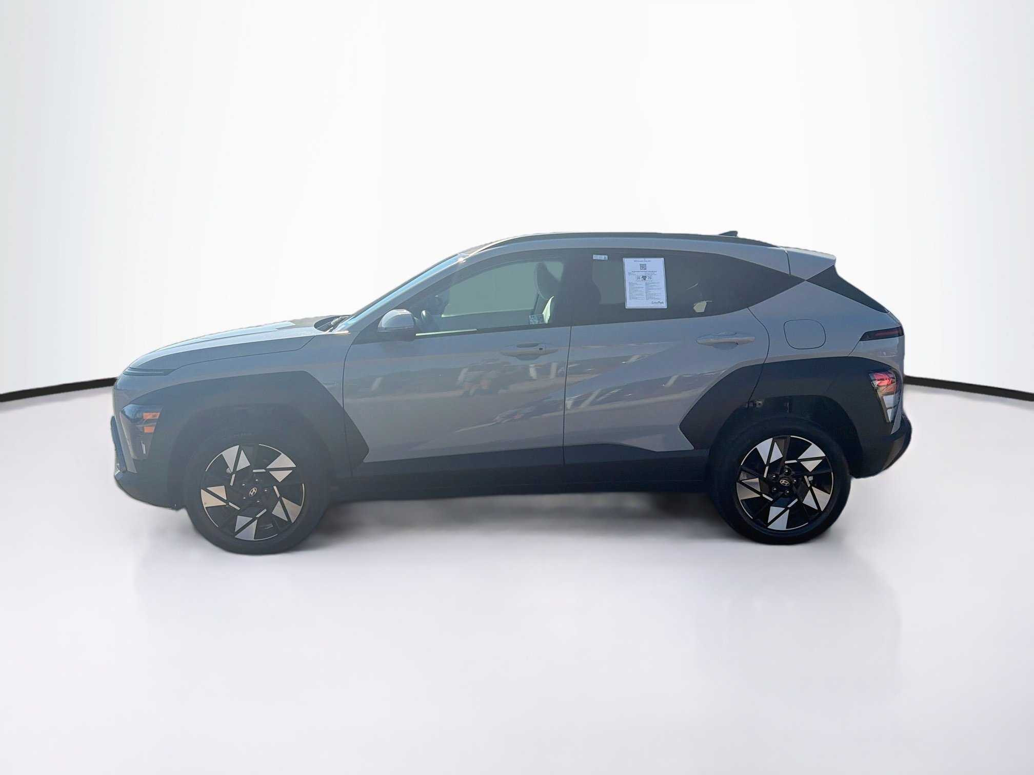 Used 2025 Hyundai Kona SEL AWD/4WD image 4