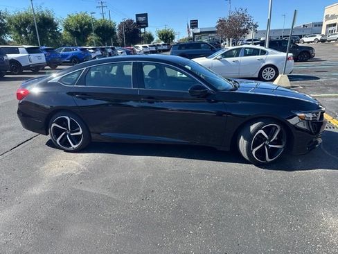 Used 2020 Honda Accord Sport image 3