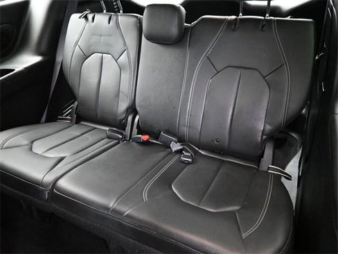 Used 2021 Chrysler Pacifica Touring-L w/ S Appearance Package image 36