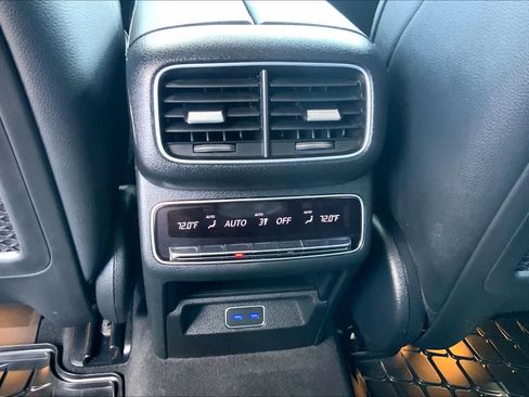 Used 2025 Mercedes-Benz GLS 450 4MATIC image 36