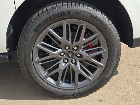 New 2025 Ford Expedition Max Platinum w/ Stealth Performance Package AWD/4WD image 33