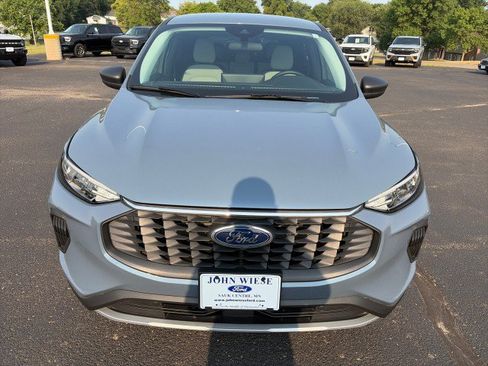 Used 2025 Ford Escape Active AWD/4WD image 8