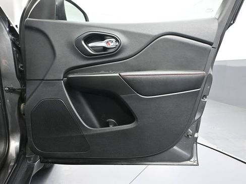 Used 2022 Jeep Cherokee Trailhawk image 41