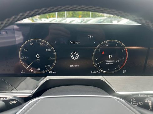 Used 2025 INFINITI QX80 Sensory AWD/4WD image 23