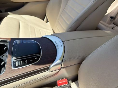 Used 2020 Mercedes-Benz GLC 43 AMG 4MATIC image 23