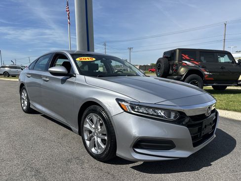Used 2019 Honda Accord LX image 15