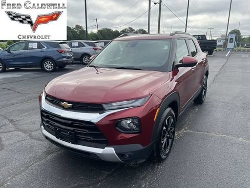 Used 2023 Chevrolet TrailBlazer LT FWD image 1
