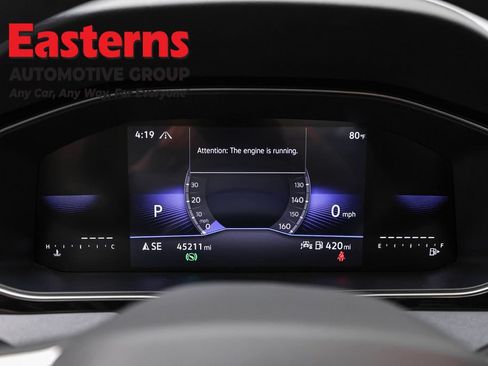 Used 2025 Volkswagen Jetta SE FWD image 17