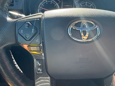 Used 2023 Toyota 4Runner TRD Off-Road Premium w/ Off Road Premium Plus Package AWD/4WD image 28