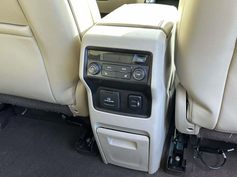 Used 2017 GMC Acadia Denali w/ Technology Package image 27