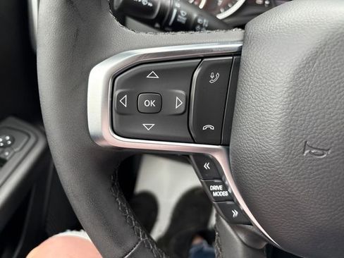 New 2026 RAM 1500 4x4 Crew Cab image 11