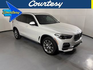 Used 2019 BMW X5 xDrive40i w/ Premium Package 2 AWD/4WD video 1