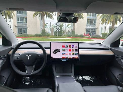 Used 2023 Tesla Model 3 Standard Range RWD image 16
