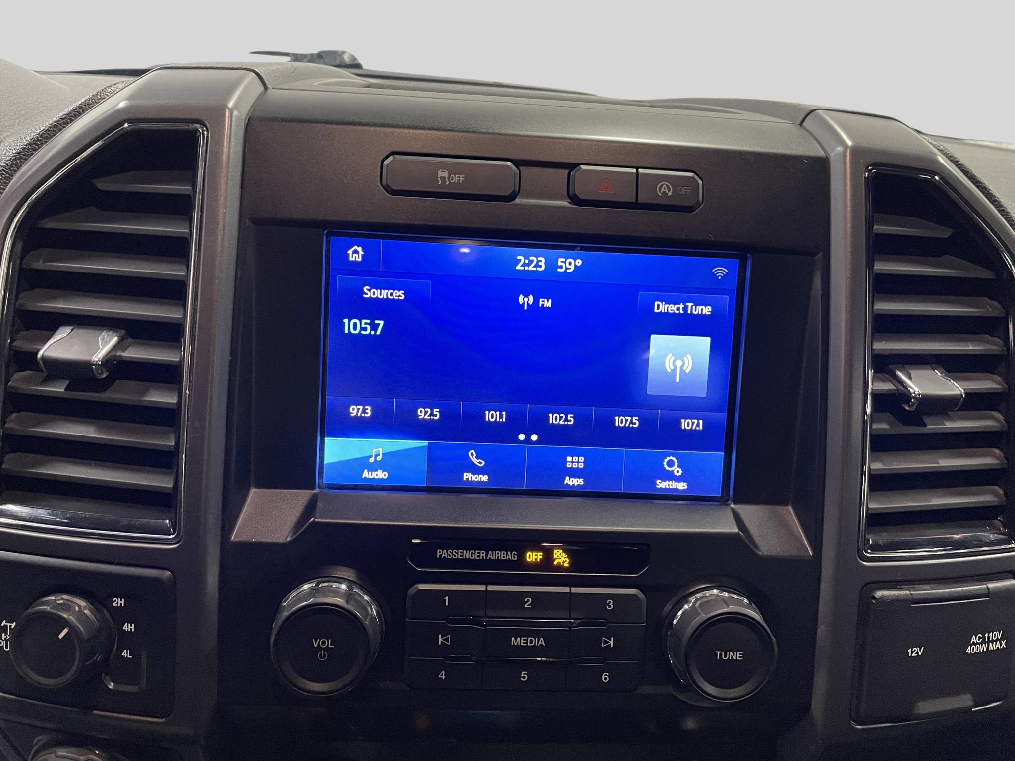 Used 2019 Ford F150 XLT w/ Equipment Group 302A Luxury AWD/4WD image 16